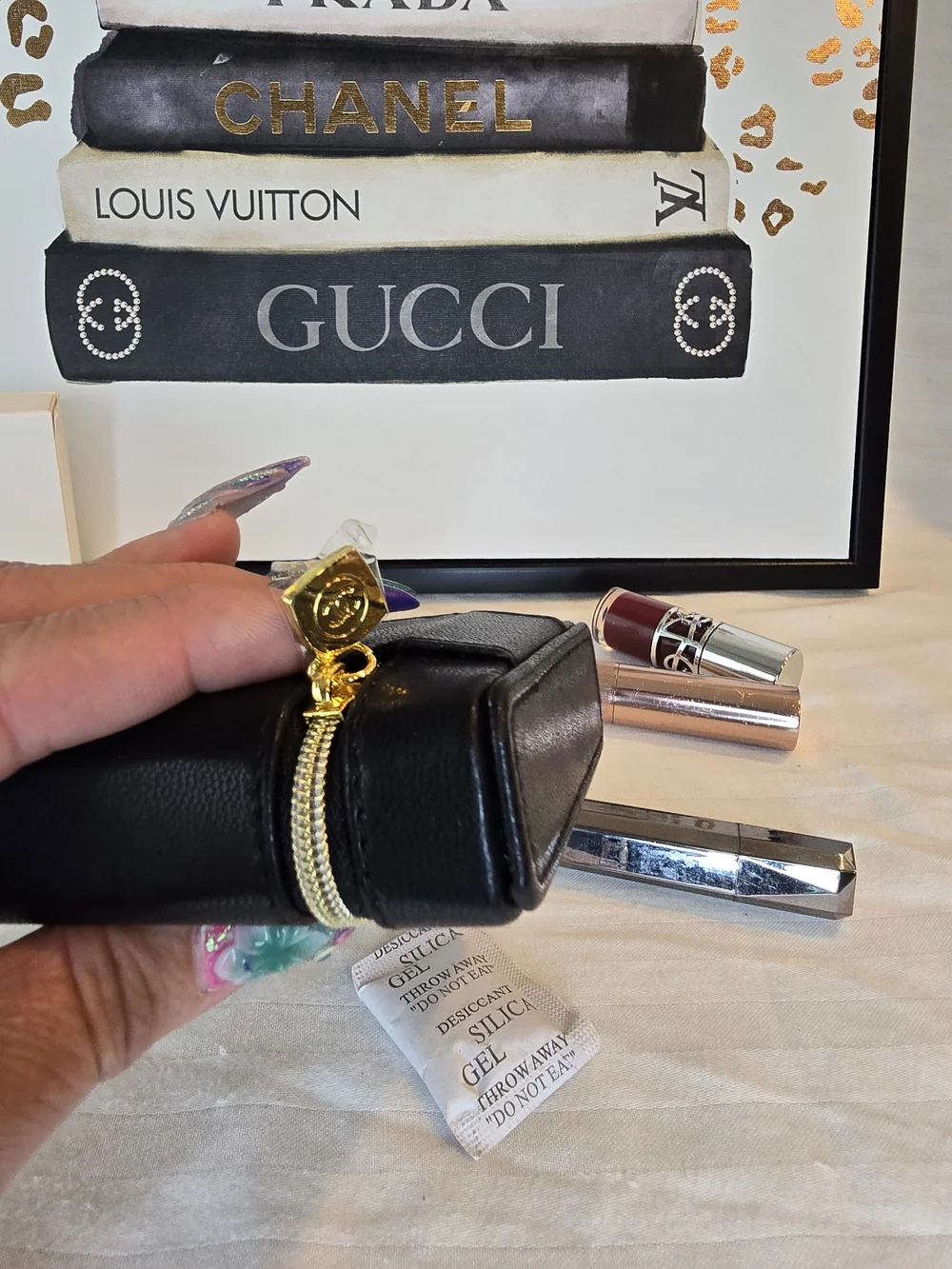 CHANEL compact black